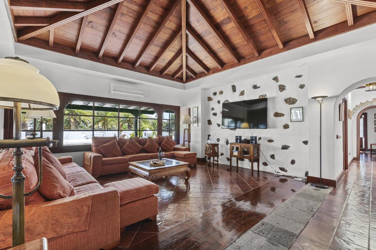 Villa Haria Lux By Escapehome Luaran gambar